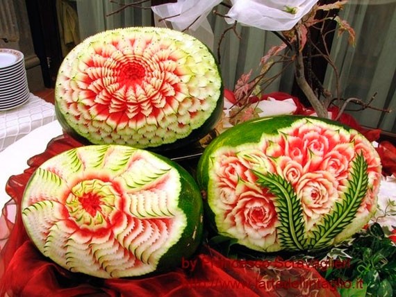 هندوانه شب یلدا ,تزیین حرفه ای هندوانه ,تزیین هندوانه ,تزیین هندوانه شب چله, میوه آرایی