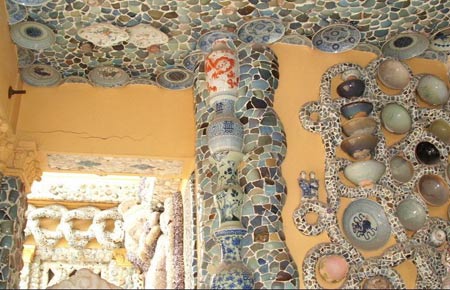 کاخ بسیار دیدنی سی فانگزی (کاخ سفالی ) در چینکاخ بسیار دیدنی سی فانگزی (کاخ سفالی ) در چین