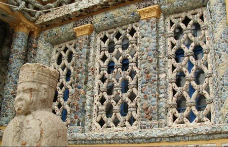 کاخ بسیار دیدنی سی فانگزی (کاخ سفالی ) در چین