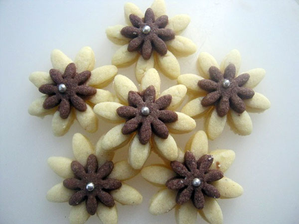 شیرینی گل مینا 