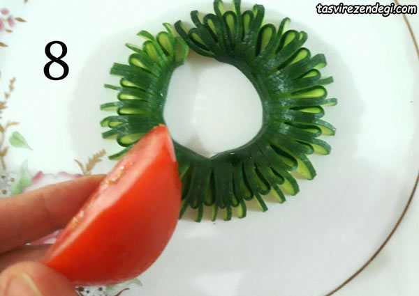 دورچین غذا , تزیین خیار و گوجه