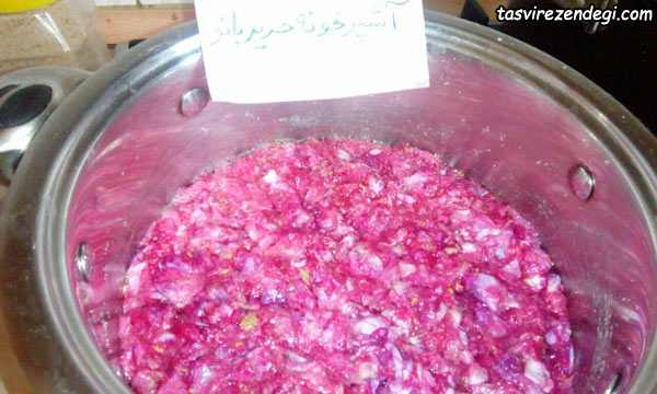 مربای گل محمدی با گل تازه