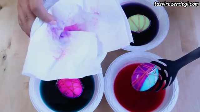 روش رنگ کردن تخم مرغ 