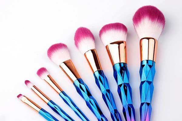 یک براش خوب چه ویژگی هایی دارد؟ 