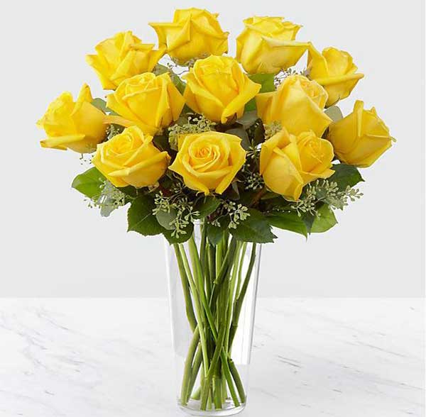 گلدان گل رز زرد