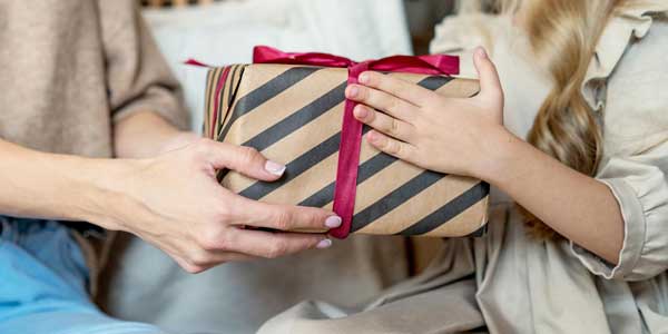 خرید کادو برای دختران 20، 23، 25 تا 30 ساله