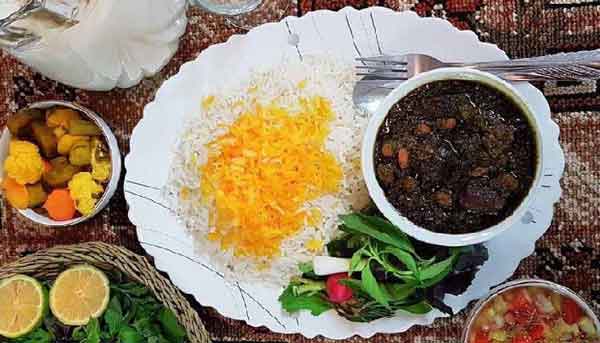 قورمه سبزی