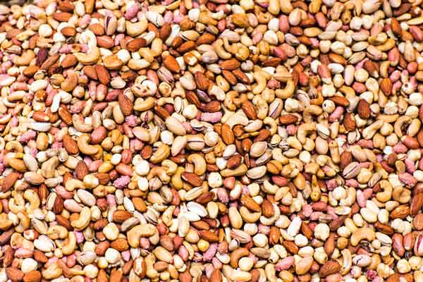آجیل شب یلدا شامل چیست؟