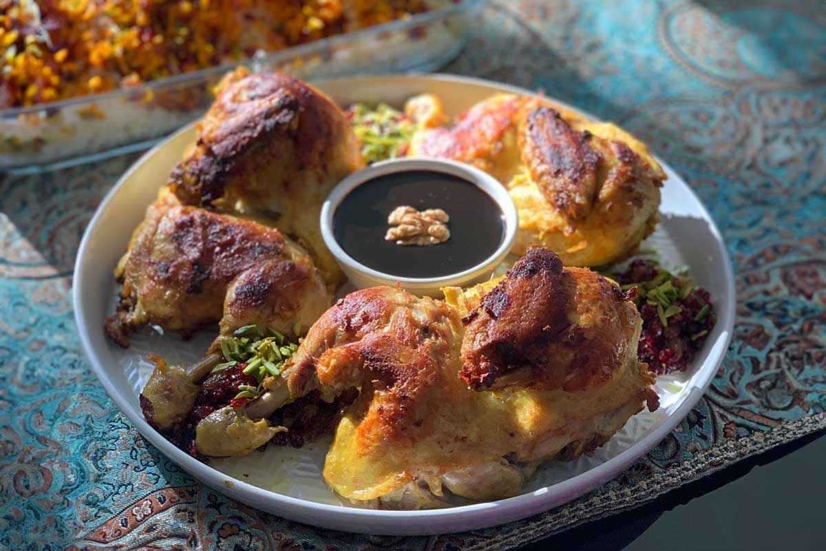 طرز تهیه اکبر جوجه خانگی