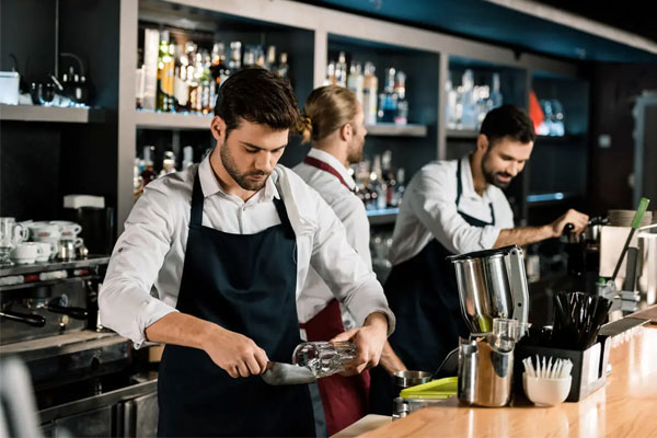 آموزش کافی شاپ چیست و شامل چه مهارتهایی می شود؟