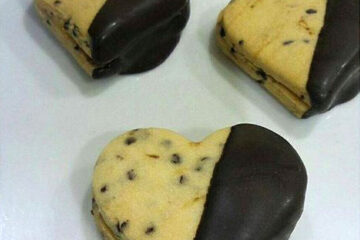 طرز تهیه شیرینی چیپس شکلاتی