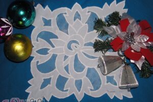 رومیزی برودر دوزی , رومیزی برودری, طرح برودردوزی