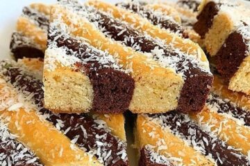 طرز تهیه کیک قرابیه دو رنگ ترکیه ای عصرانه ای خوشمزه