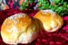 طرز تهیه نان گرد شکم پر مناسب میان وعده مدرسه