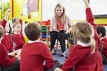 احتمال تدریس زبان فرانسه در مدارس از آغاز سال تحصیلی ۱۴۰۱