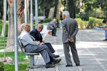 پرداخت مستمری بیمه شدگان از طریق پایگاه رفاه ایرانیان
