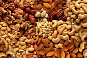 آجیل شب یلدا شامل چیست؟