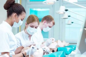 تحصیل دندانپزشکی در ترکیه یکی از گزینه های جذاب برای مهاجرت تحصیلی